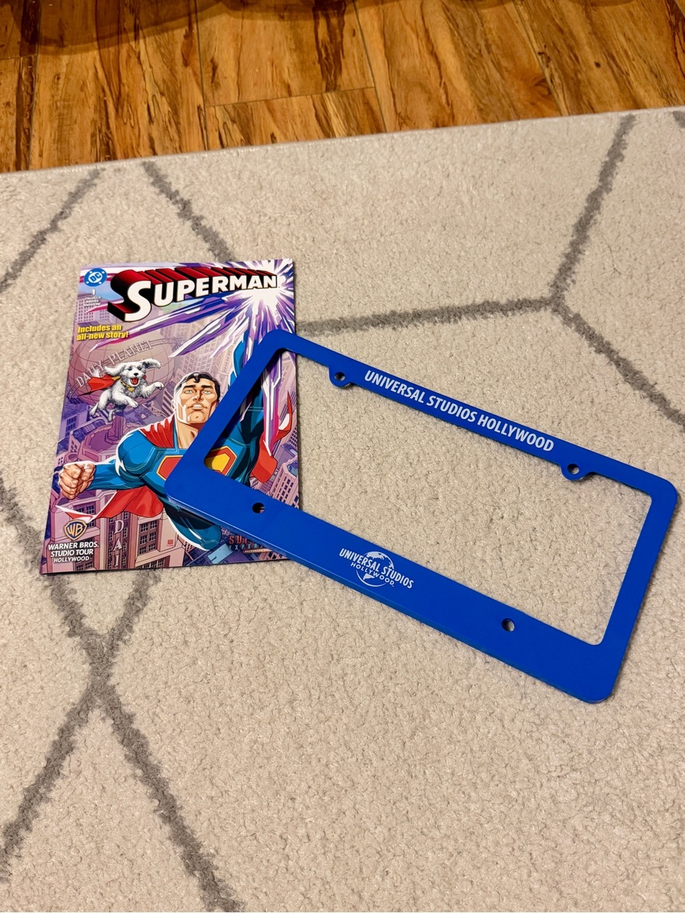 universal studios warner bros superman comic book and license plate frame